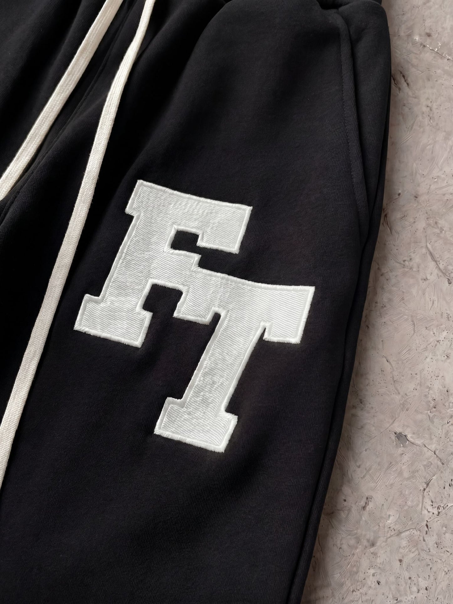 24/7 THURL Flare-Zip Pants - BLACK
