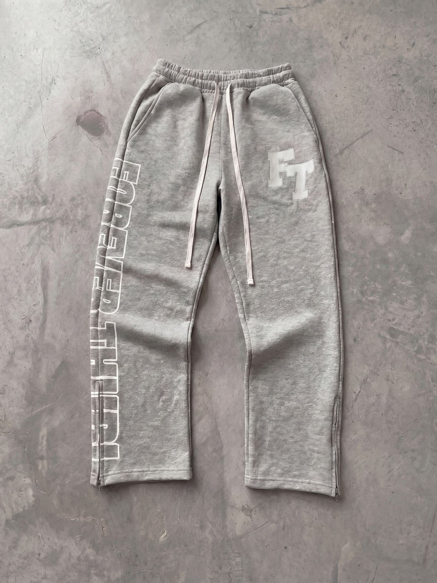 24/7 THURL Flare-Zip Pants - GREY
